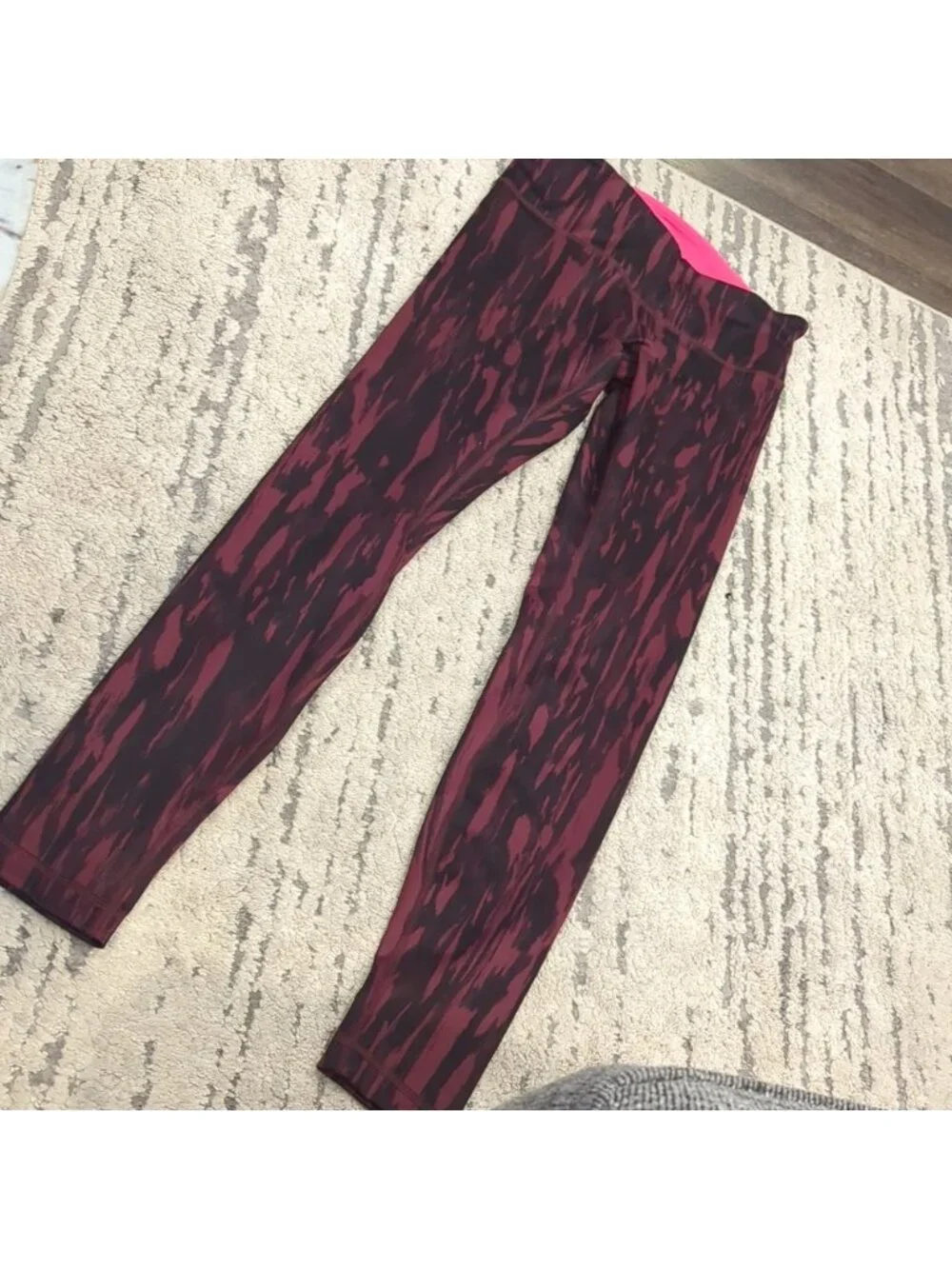Lululemon Wunder Under Pant(Full-On Luon)Painted Animal Bordeaux drama